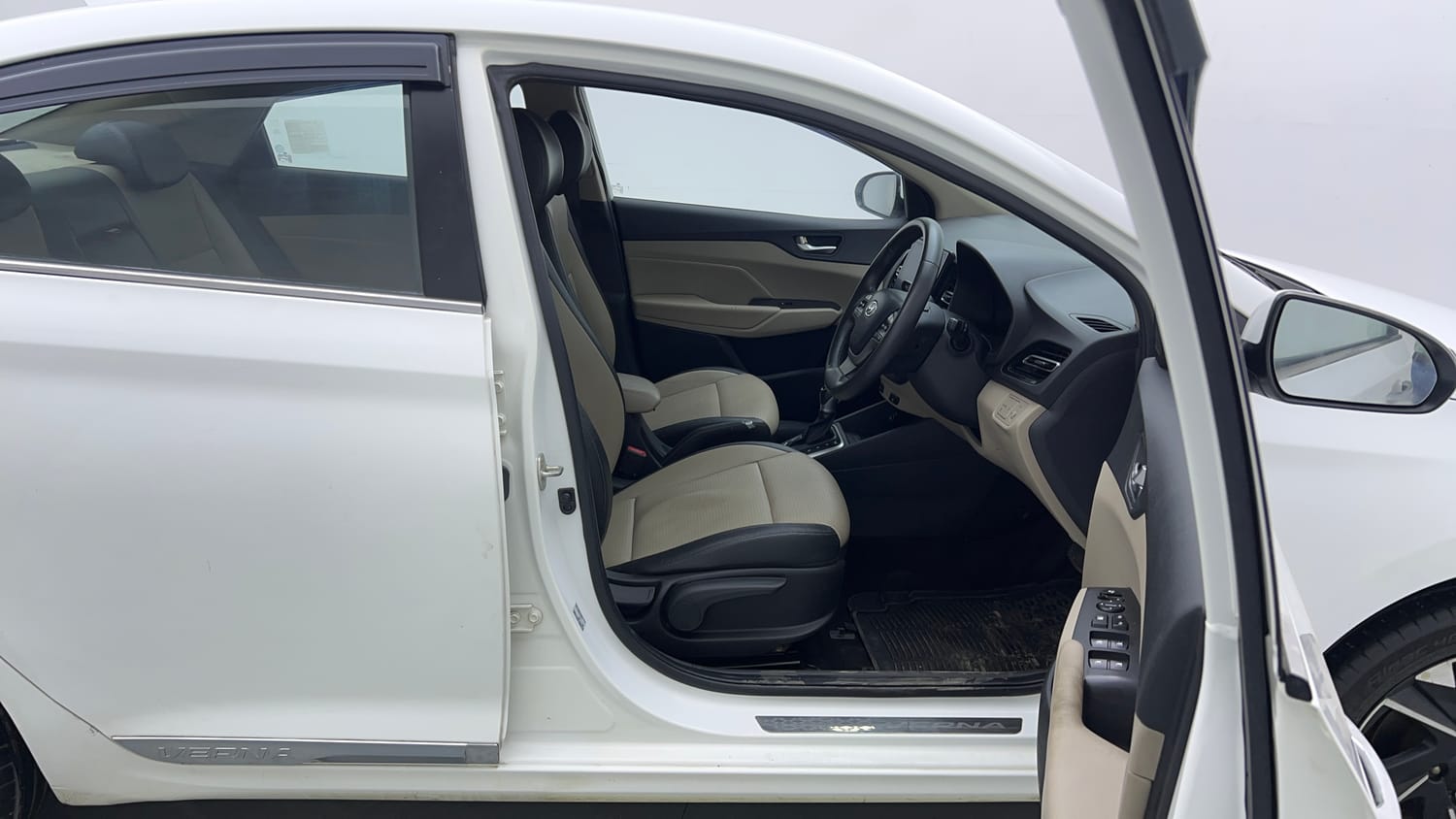 Used 2021 Hyundai Verna SX (O) 1.5 VTVT IVT Petrol Automatic interior RIGHT SIDE FRONT DOOR CABIN VIEW