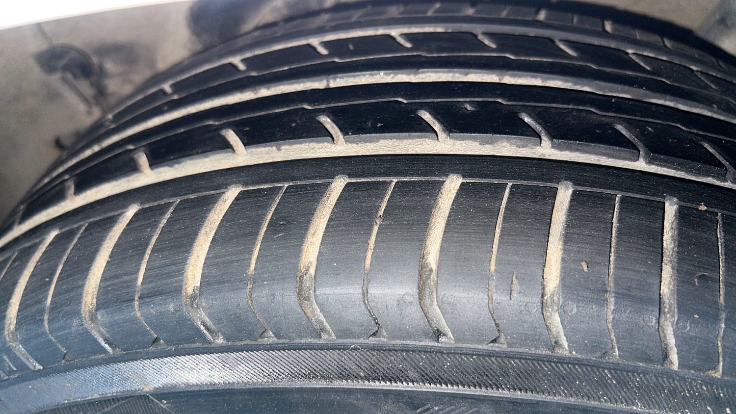 Used 2021 Hyundai Verna SX (O) 1.5 VTVT IVT Petrol Automatic tyres LEFT REAR TYRE TREAD VIEW