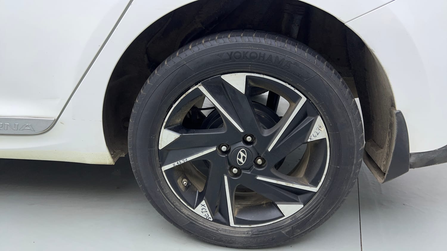 Used 2021 Hyundai Verna SX (O) 1.5 VTVT IVT Petrol Automatic tyres LEFT REAR TYRE RIM VIEW