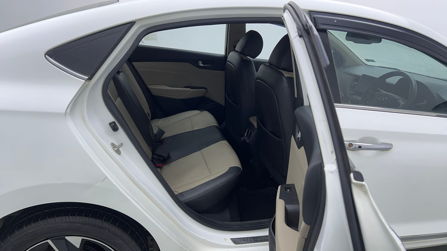 Used 2021 Hyundai Verna SX (O) 1.5 VTVT IVT Petrol Automatic interior RIGHT SIDE REAR DOOR CABIN VIEW