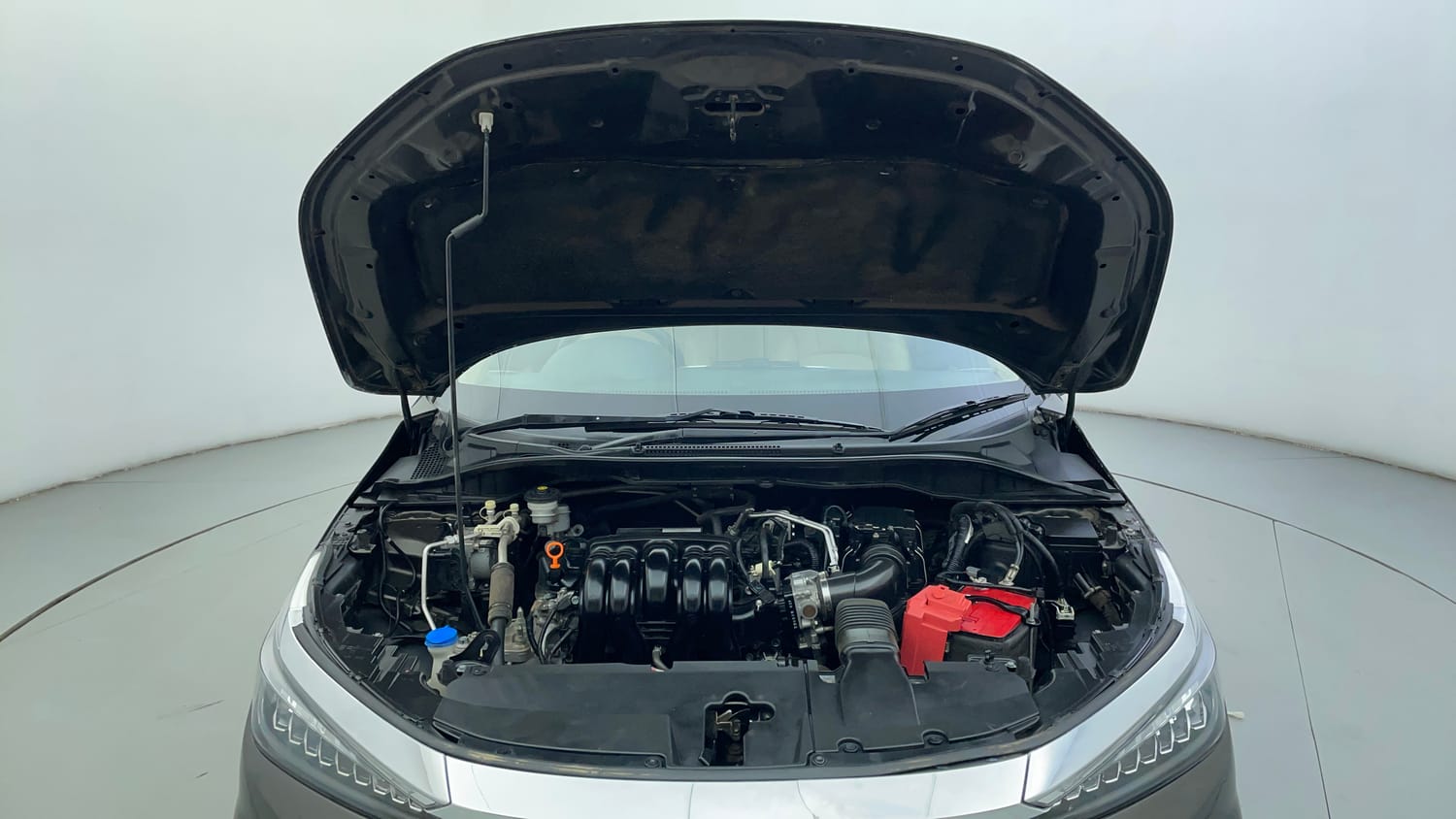 Used 2022 Honda City ZX CVT Petrol Petrol Automatic engine ENGINE & BONNET OPEN FRONT VIEW