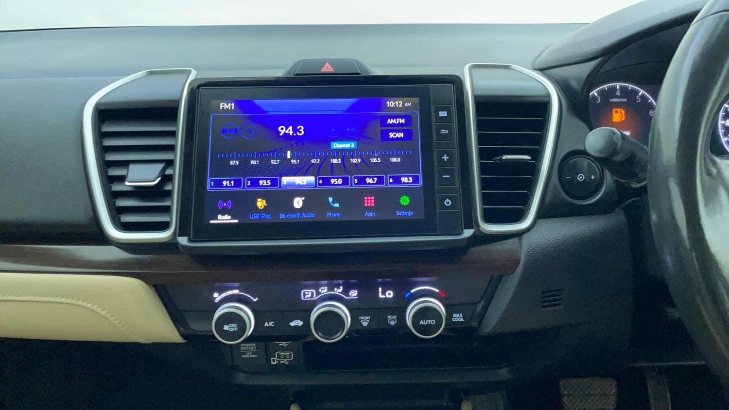 Used 2022 Honda City ZX CVT Petrol Petrol Automatic interior MUSIC SYSTEM & AC CONTROL VIEW