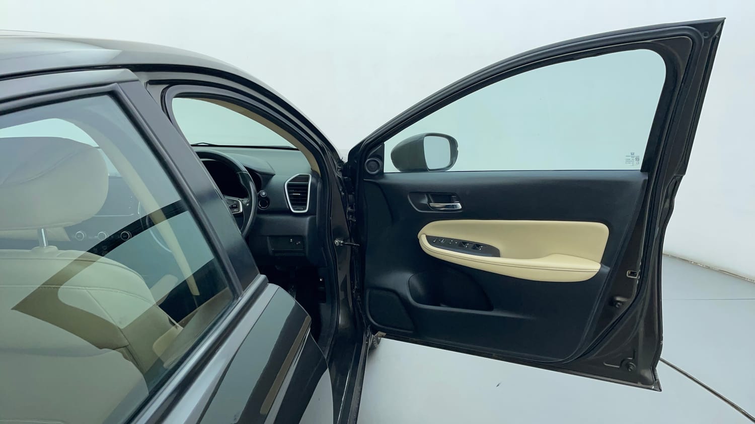 Used 2022 Honda City ZX CVT Petrol Petrol Automatic interior RIGHT FRONT DOOR OPEN VIEW