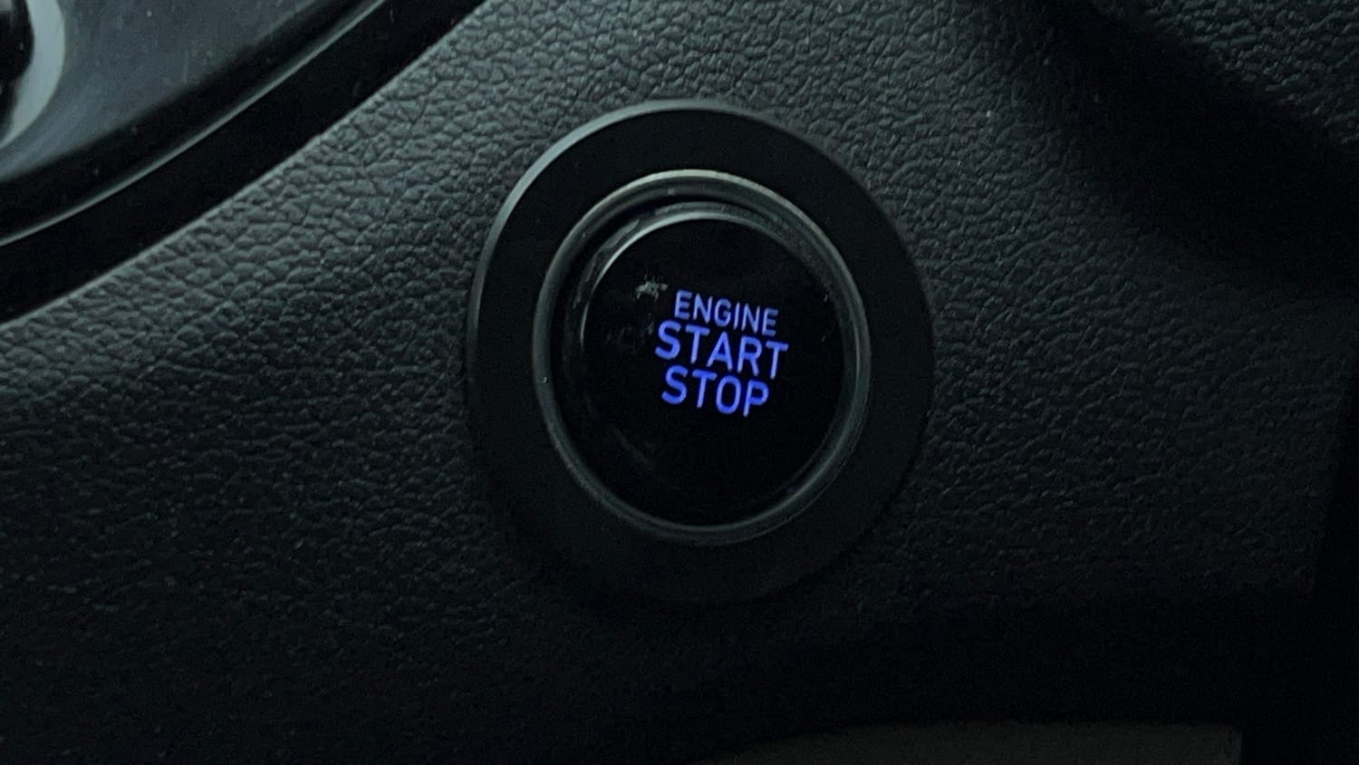Used 2021 Hyundai Verna SX (O) 1.5 VTVT IVT Petrol Automatic top_features Keyless start