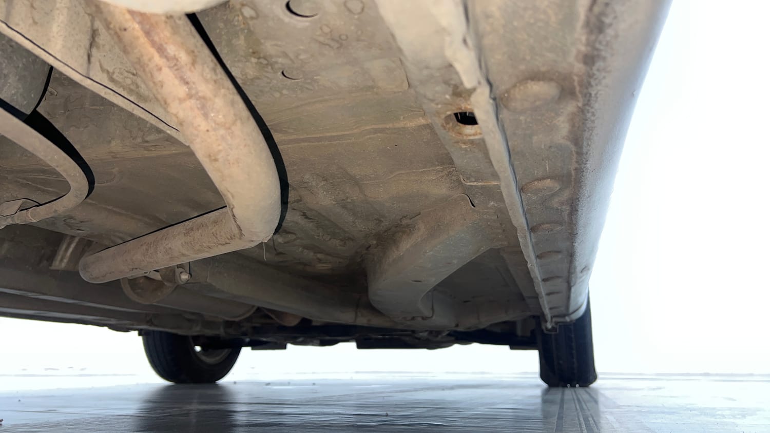 Used 2016 Honda Amaze 1.2 VX AT i-VTEC Petrol Automatic extra REAR RIGHT UNDERBODY VIEW