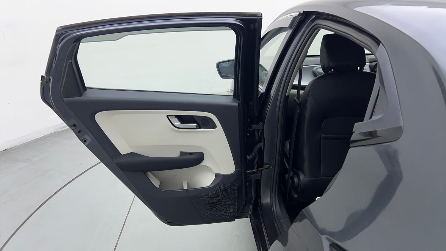 Used 2021 Tata Altroz XZ Plus Diesel Diesel Manual interior LEFT REAR DOOR OPEN VIEW