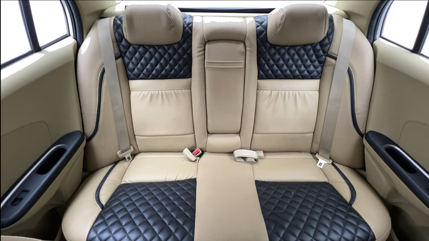 Used 2016 Honda Amaze 1.2 VX AT i-VTEC Petrol Automatic interior REAR SEAT CONDITION VIEW