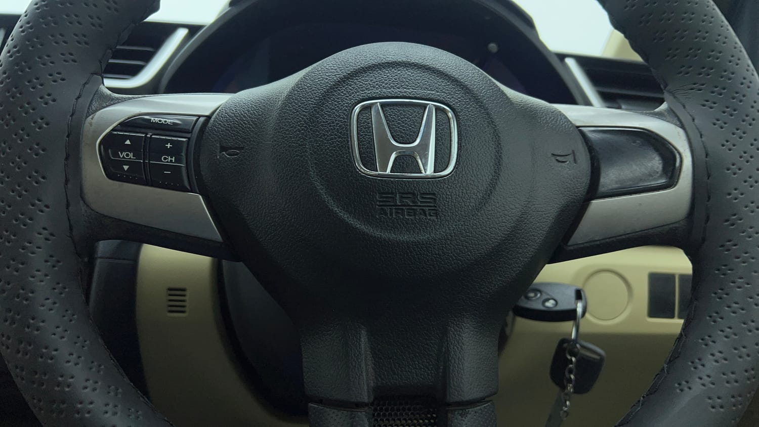 Used 2016 Honda Amaze 1.2 VX AT i-VTEC Petrol Automatic top_features Airbags