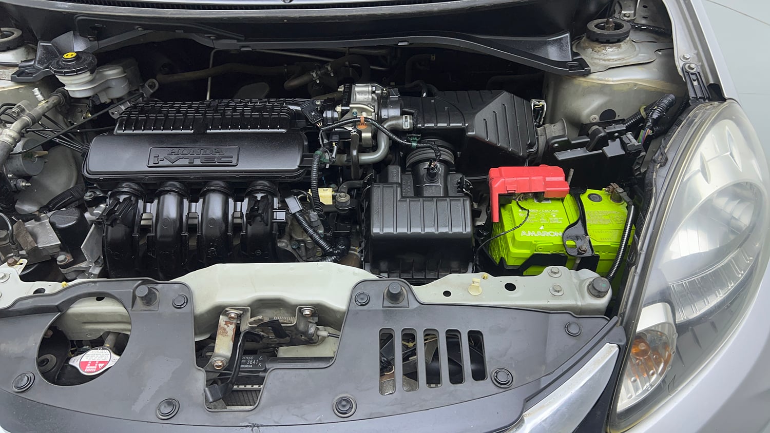 Used 2016 Honda Amaze 1.2 VX AT i-VTEC Petrol Automatic engine ENGINE LEFT SIDE VIEW