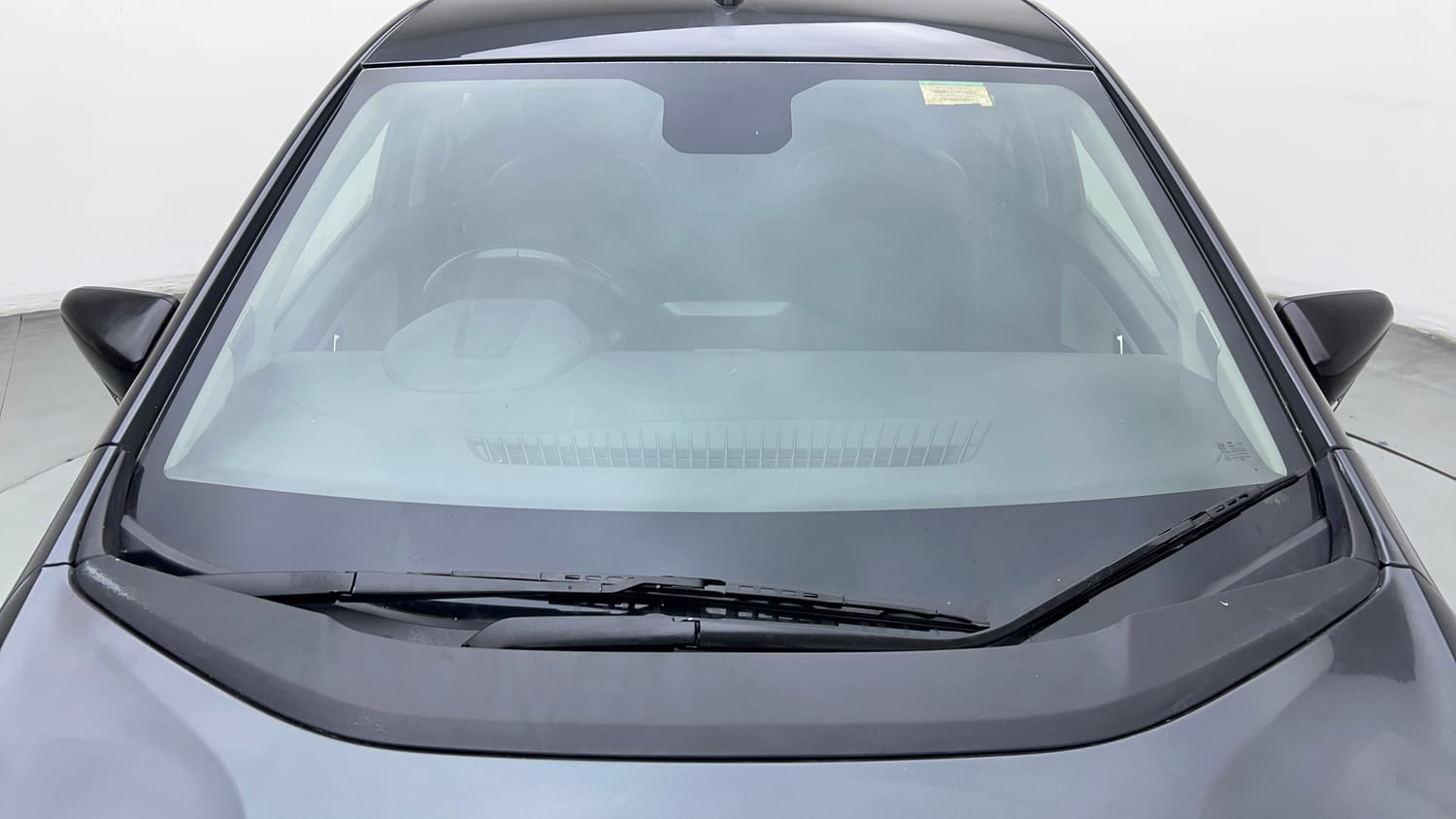 Used 2021 Tata Altroz XZ Plus Diesel Diesel Manual exterior FRONT WINDSHIELD VIEW