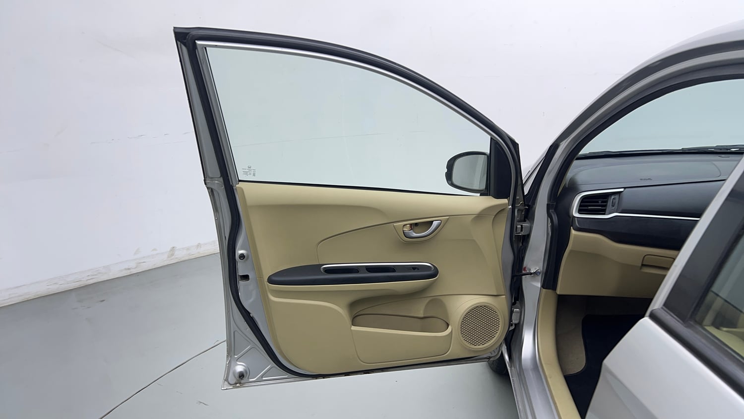 Used 2016 Honda Amaze 1.2 VX AT i-VTEC Petrol Automatic interior LEFT FRONT DOOR OPEN VIEW