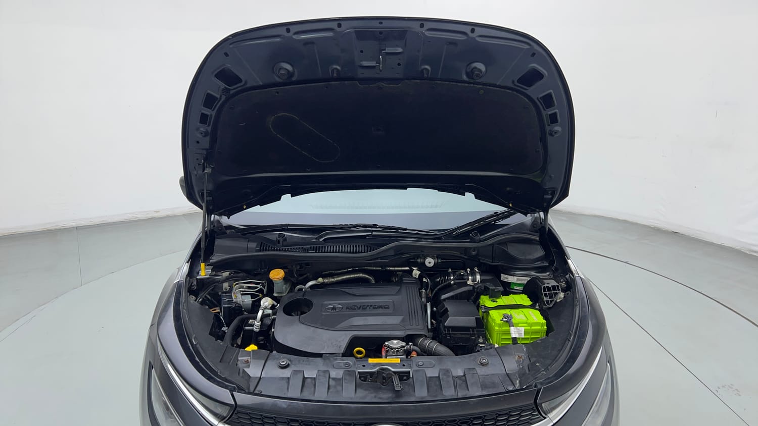 Used 2021 Tata Altroz XZ Plus Diesel Diesel Manual engine ENGINE & BONNET OPEN FRONT VIEW