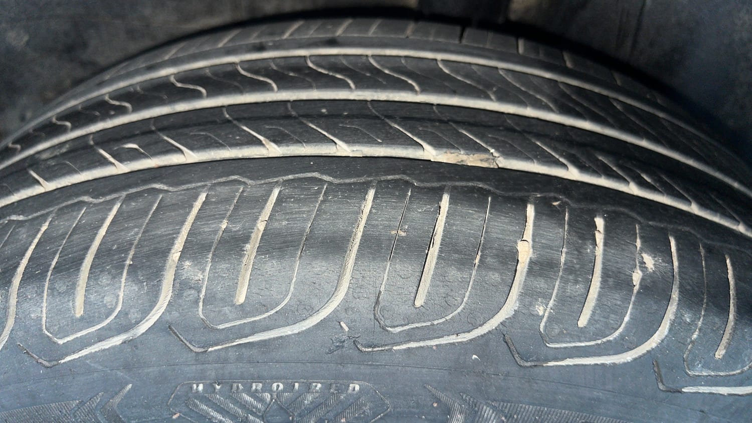 Used 2021 Tata Altroz XZ Plus Diesel Diesel Manual tyres LEFT REAR TYRE TREAD VIEW