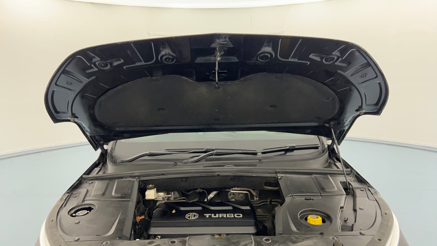 Used 2023 MG Motors Hector Savvy Pro 1.5 Turbo Petrol CVT Petrol Automatic engine ENGINE & BONNET OPEN FRONT VIEW