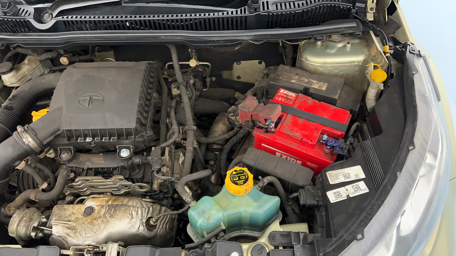 Used 2022 Tata Nexon XZ Plus Kaziranga Petrol Manual engine ENGINE LEFT SIDE VIEW