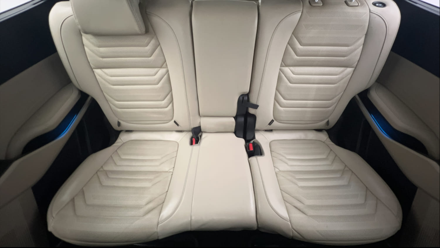 Used 2022 Kia Carens Luxury 1.5 Diesel 7 STR Diesel Manual interior REAR SEAT CONDITION VIEW