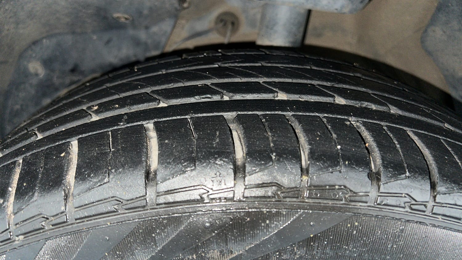 Used 2023 MG Motors Hector Savvy Pro 1.5 Turbo Petrol CVT Petrol Automatic tyres LEFT FRONT TYRE TREAD VIEW