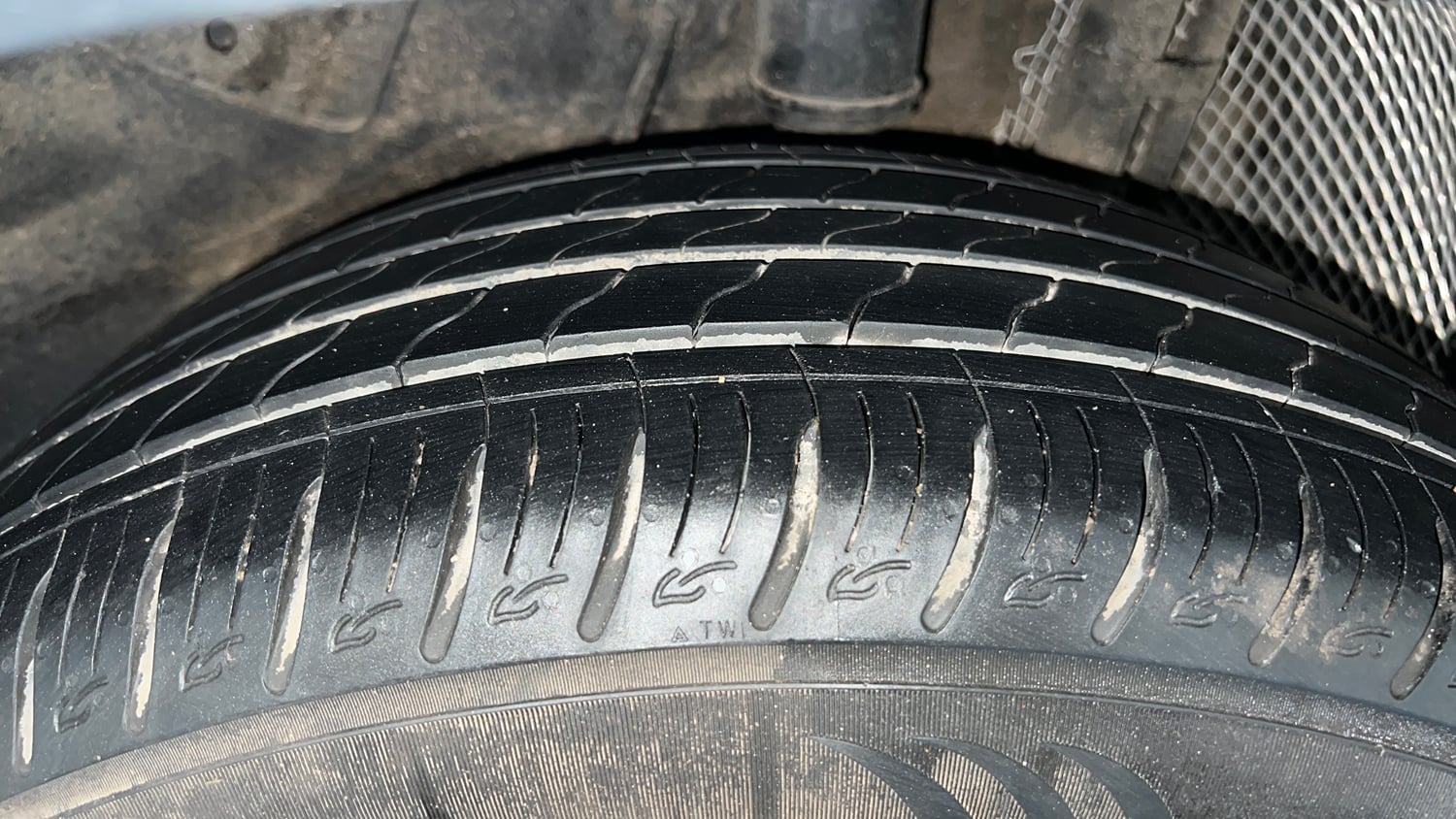 Used 2022 Tata Nexon XZ Plus Kaziranga Petrol Manual tyres LEFT REAR TYRE TREAD VIEW