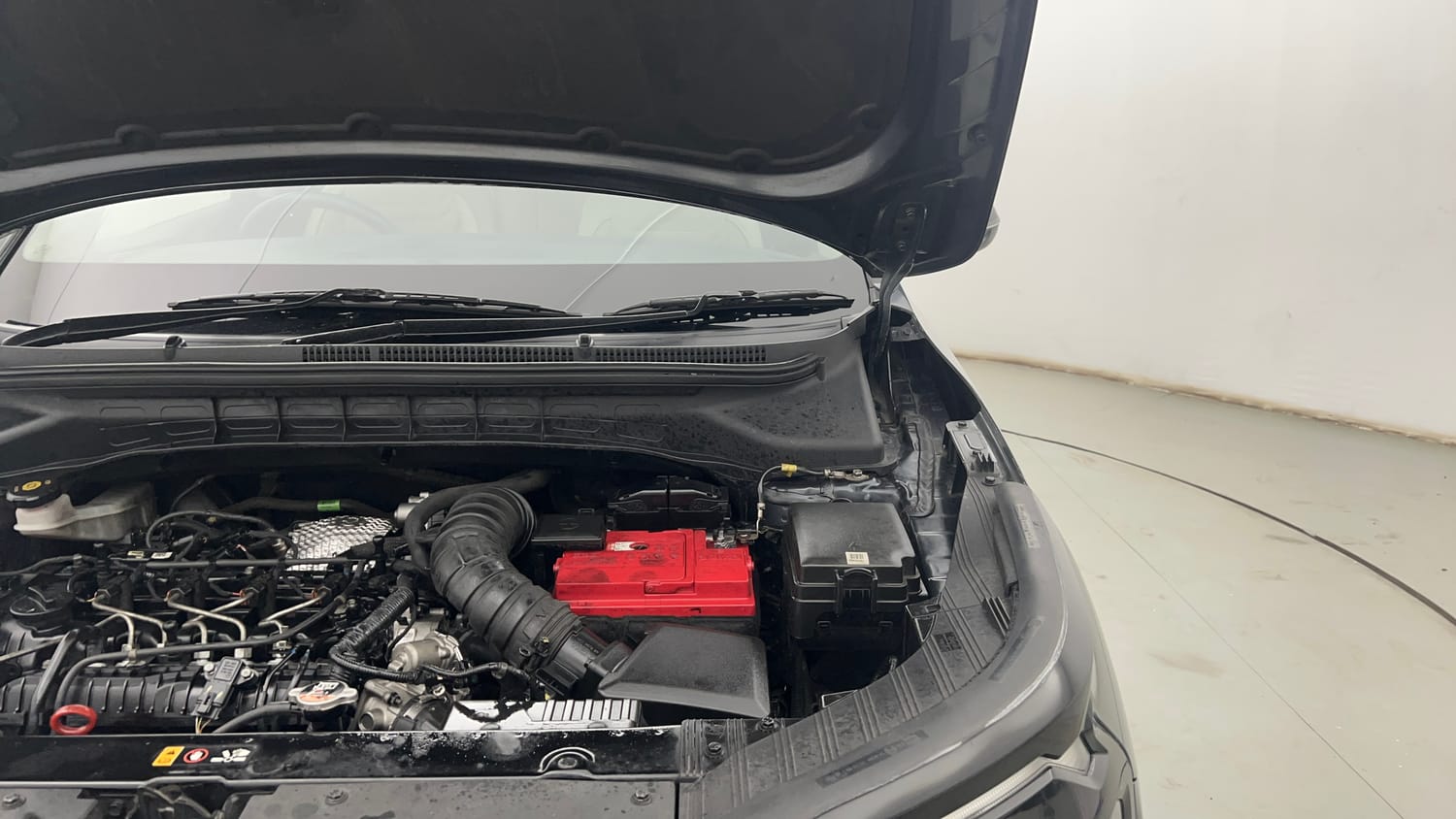 Used 2022 Kia Carens Luxury 1.5 Diesel 7 STR Diesel Manual engine ENGINE LEFT SIDE HINGE & APRON VIEW