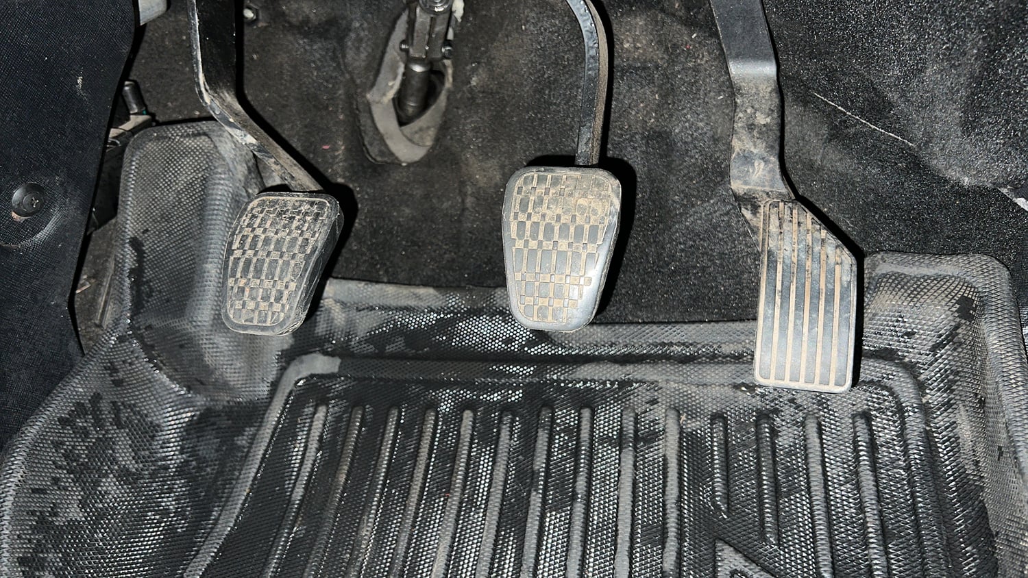 Used 2022 Tata Nexon XZ Plus Kaziranga Petrol Manual interior PEDALS VIEW
