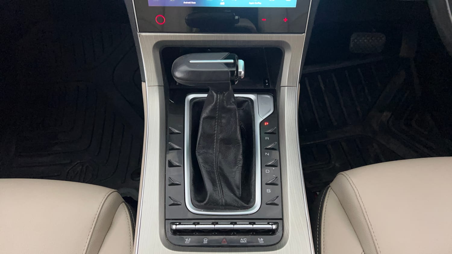 Used 2023 MG Motors Hector Savvy Pro 1.5 Turbo Petrol CVT Petrol Automatic interior GEAR  KNOB VIEW