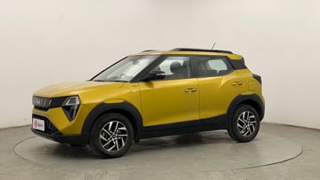 Used 2025 Mahindra XUV 3XO AX5 1.2 Petrol AT Petrol Automatic Image