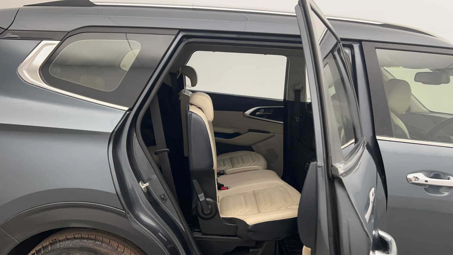 Used 2022 Kia Carens Luxury 1.5 Diesel 7 STR Diesel Manual interior RIGHT SIDE REAR DOOR CABIN VIEW