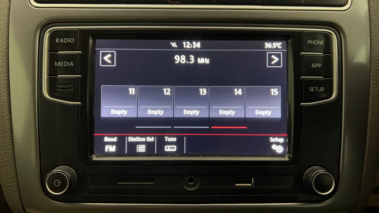 Used 2020 Volkswagen Vento Highline 1.0L TSI Petrol Manual top_features Touch screen infotainment system