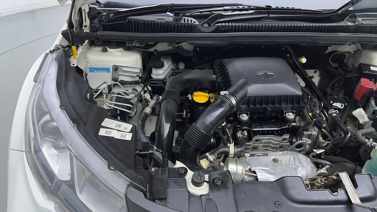 Used 2022 Tata Nexon XZ Plus (O) Petrol Manual engine ENGINE RIGHT SIDE VIEW