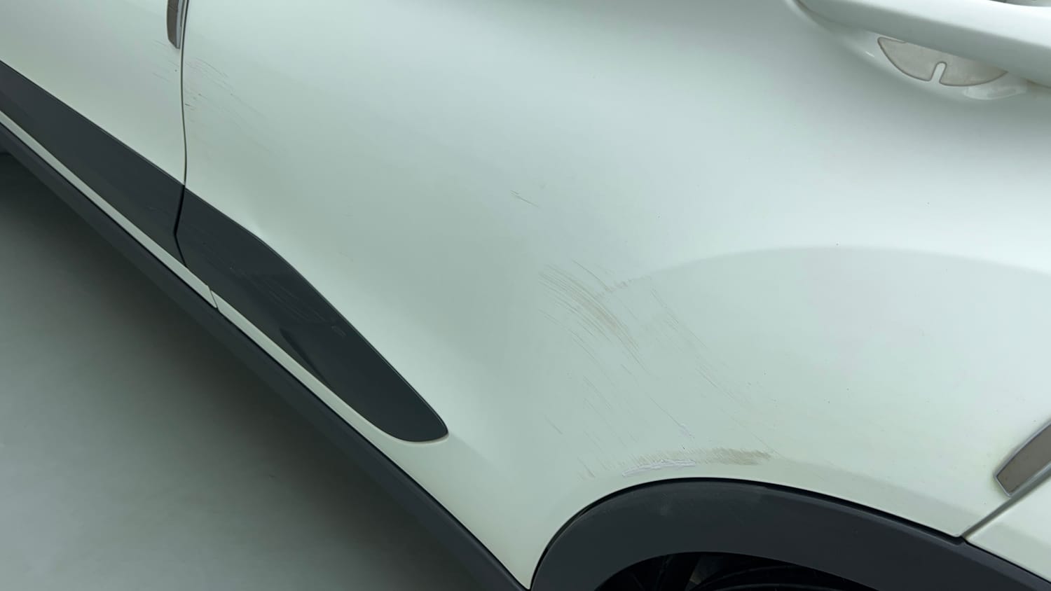 Used 2022 Tata Nexon XZ Plus (O) Petrol Manual dents MINOR SCRATCH