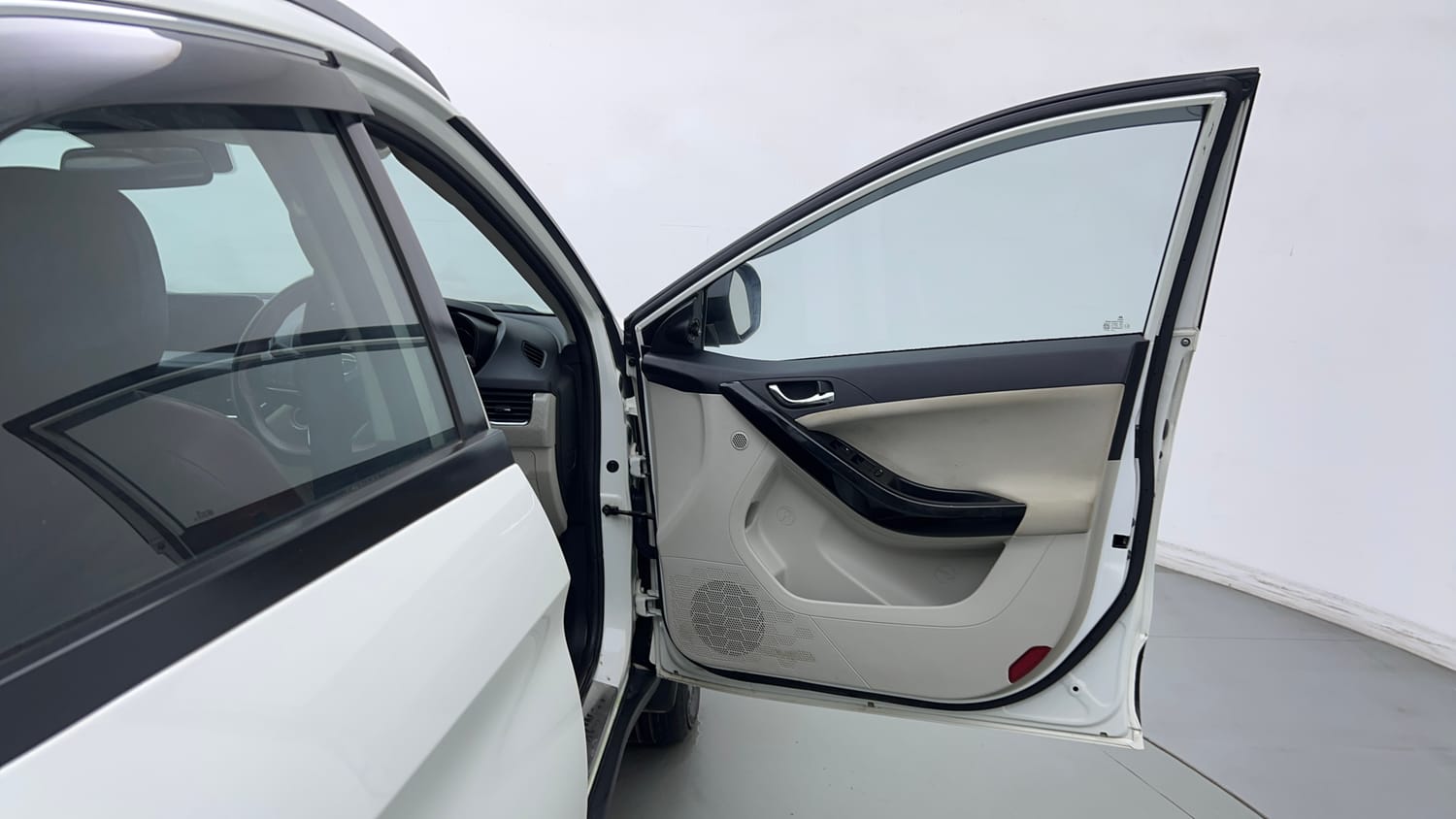 Used 2022 Tata Nexon XZ Plus (O) Petrol Manual interior RIGHT FRONT DOOR OPEN VIEW