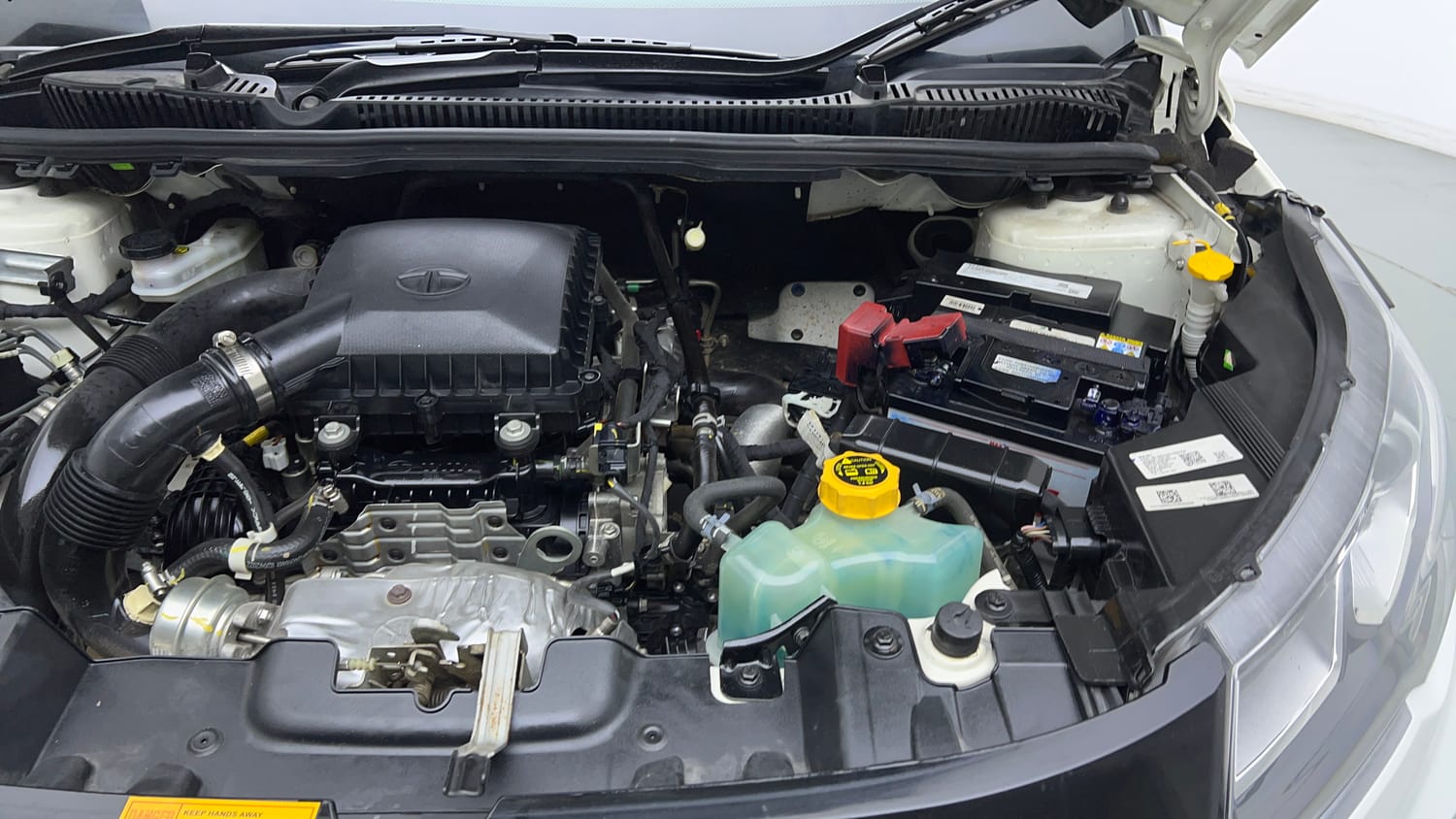 Used 2022 Tata Nexon XZ Plus (O) Petrol Manual engine ENGINE LEFT SIDE VIEW