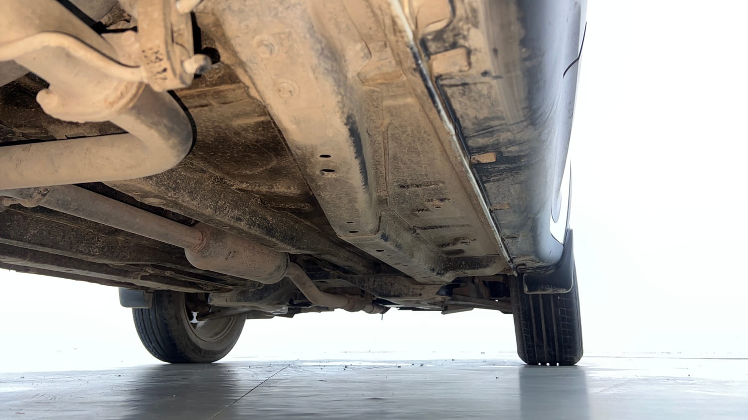 Used 2022 Tata Nexon XZ Plus (O) Petrol Manual extra REAR RIGHT UNDERBODY VIEW