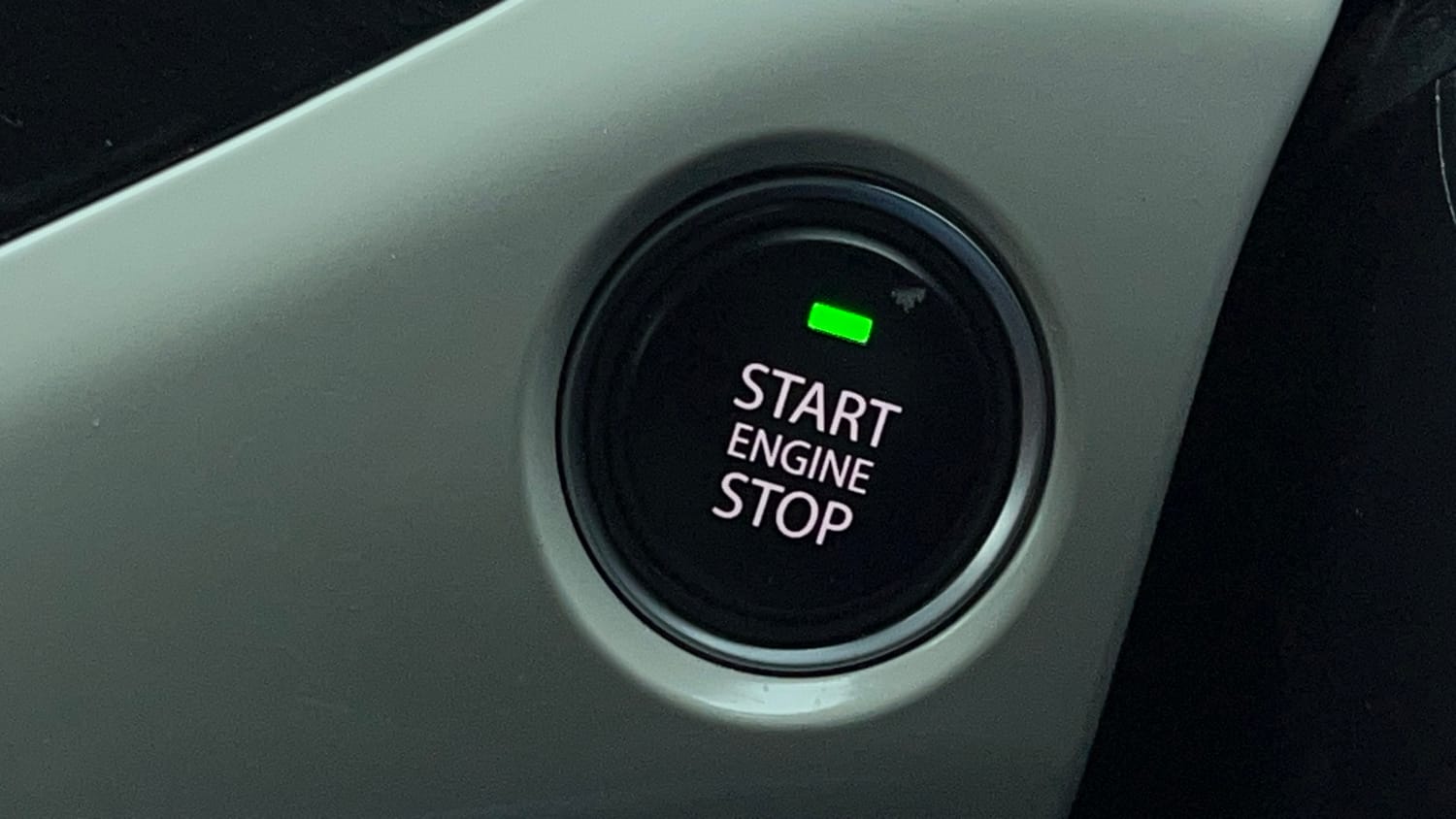 Used 2022 Tata Nexon XZ Plus (O) Petrol Manual top_features Keyless start