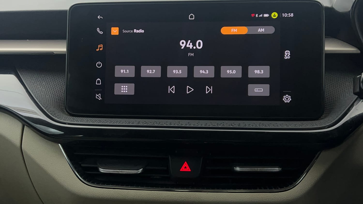 Used 2022 Skoda Slavia Ambition 1.0L TSI AT Petrol Automatic top_features Touch screen infotainment system