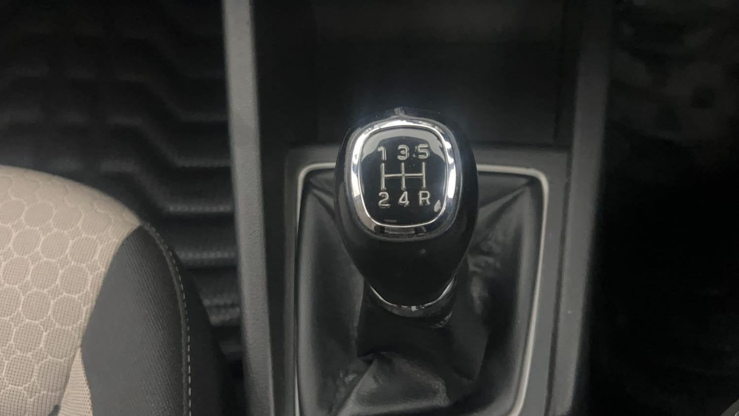 Used 2014 Hyundai Elite i20 Asta 1.2 Petrol Manual interior GEAR  KNOB VIEW