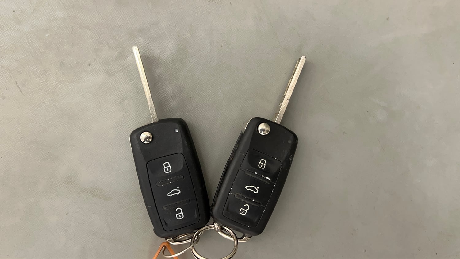 Used 2015 Volkswagen Polo Highline1.2L (P) Petrol Manual extra CAR KEY VIEW