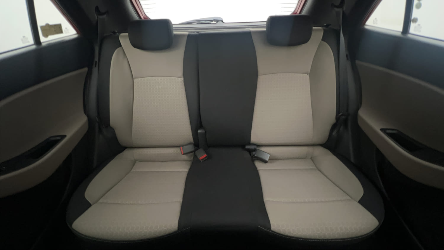 Used 2014 Hyundai Elite i20 Asta 1.2 Petrol Manual interior REAR SEAT CONDITION VIEW