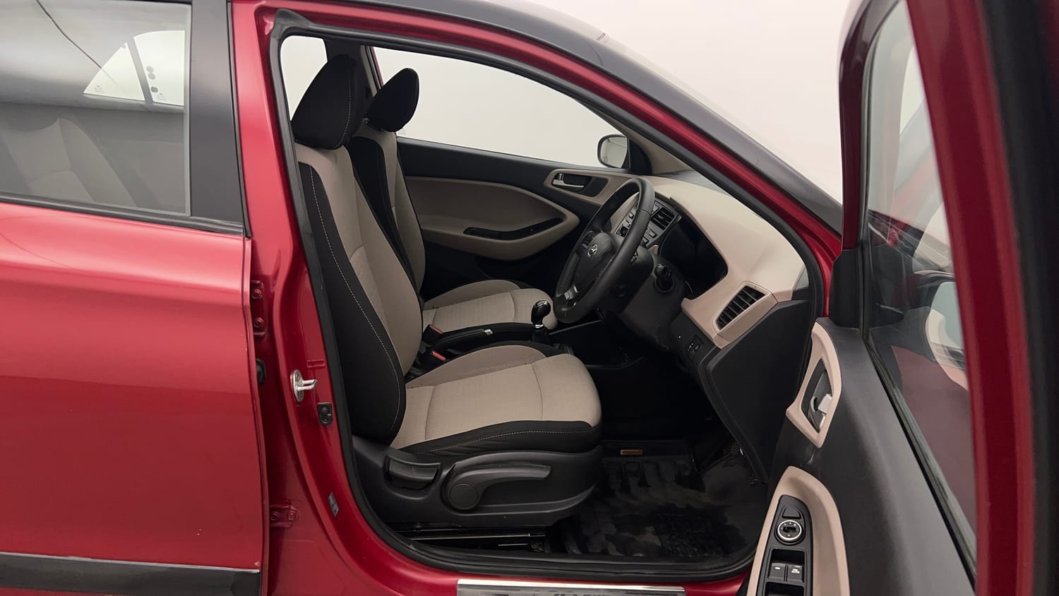 Used 2014 Hyundai Elite i20 Asta 1.2 Petrol Manual interior RIGHT SIDE FRONT DOOR CABIN VIEW