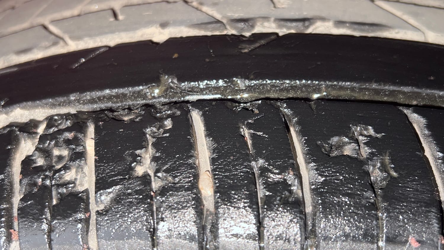 Used 2014 Hyundai Elite i20 Asta 1.2 Petrol Manual tyres LEFT FRONT TYRE TREAD VIEW