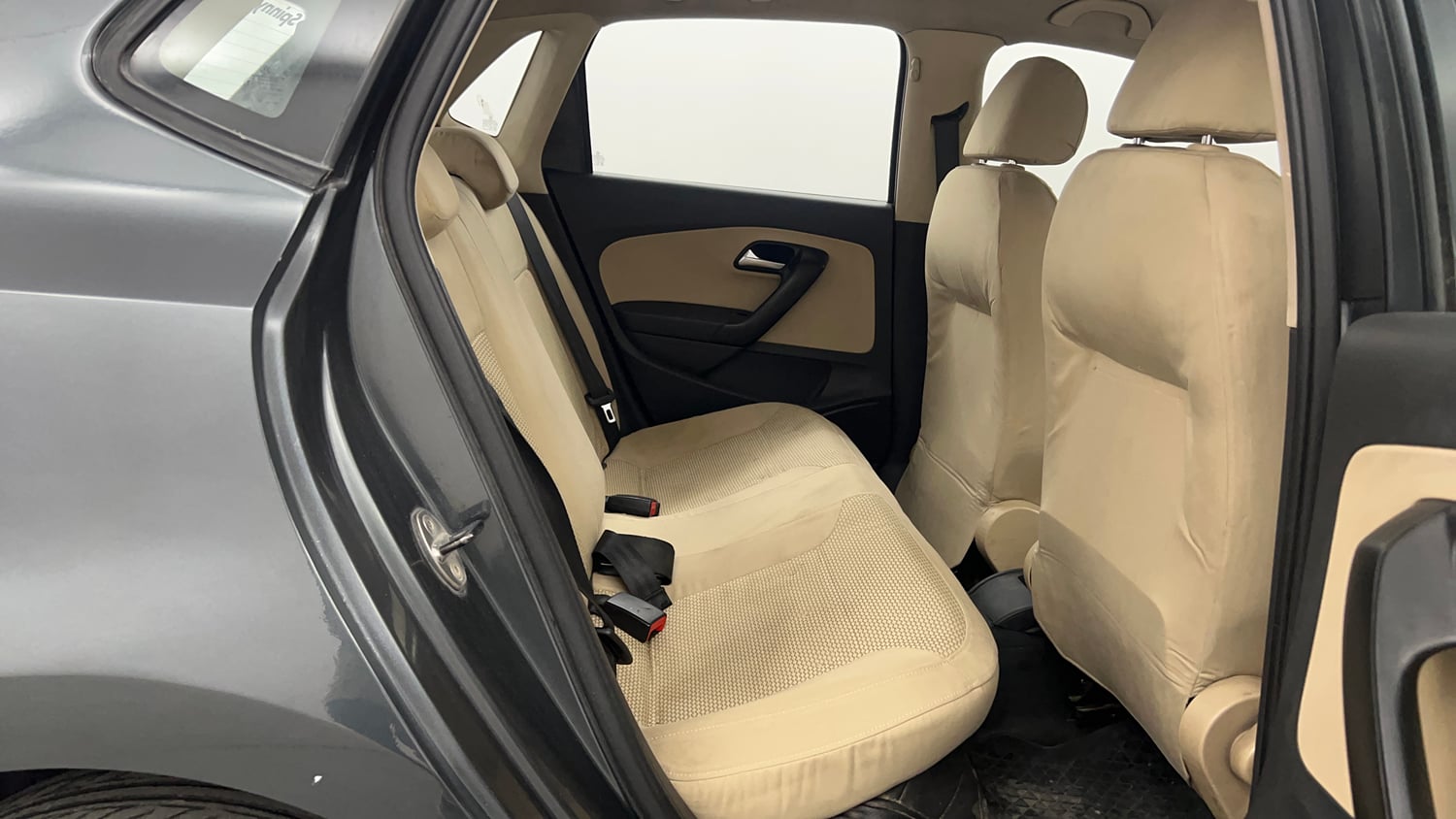 Used 2015 Volkswagen Polo Highline1.2L (P) Petrol Manual interior RIGHT SIDE REAR DOOR CABIN VIEW