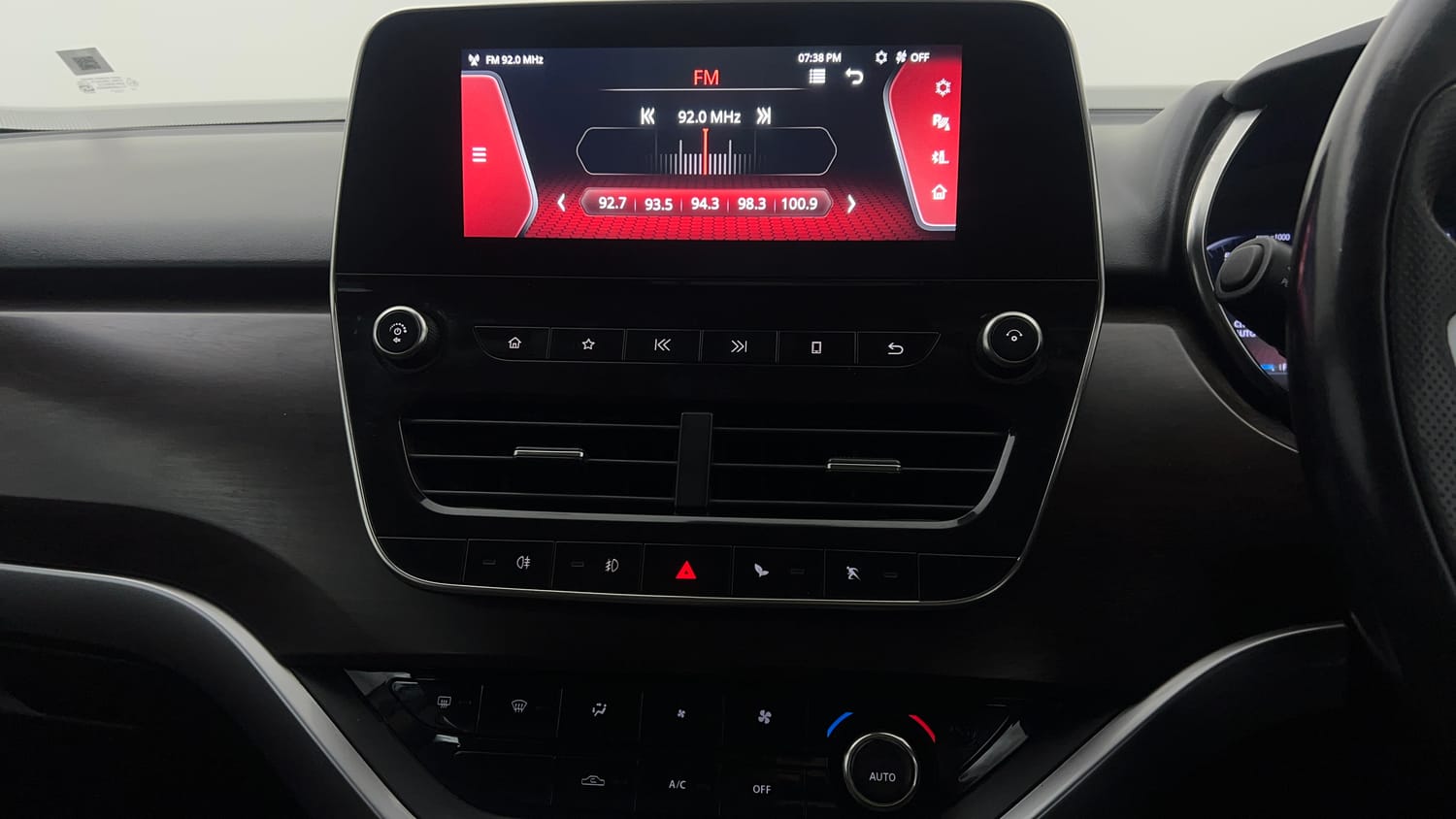 Used 2021 Tata Harrier XZA Plus Diesel Automatic interior MUSIC SYSTEM & AC CONTROL VIEW