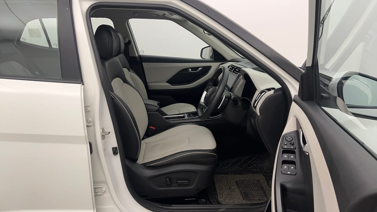 Used 2022 Hyundai Creta SX (O) 1.5 Petrol IVT Petrol Automatic interior RIGHT SIDE FRONT DOOR CABIN VIEW