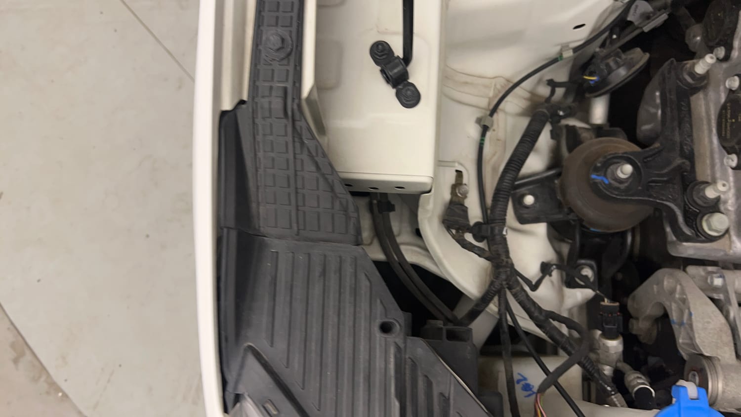 Used 2022 Hyundai Creta SX (O) 1.5 Petrol IVT Petrol Automatic engine ENGINE RIGHT SIDE VIEW