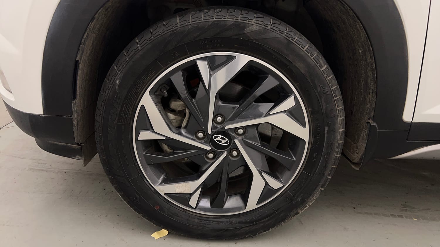 Used 2022 Hyundai Creta SX (O) 1.5 Petrol IVT Petrol Automatic tyres LEFT FRONT TYRE RIM VIEW