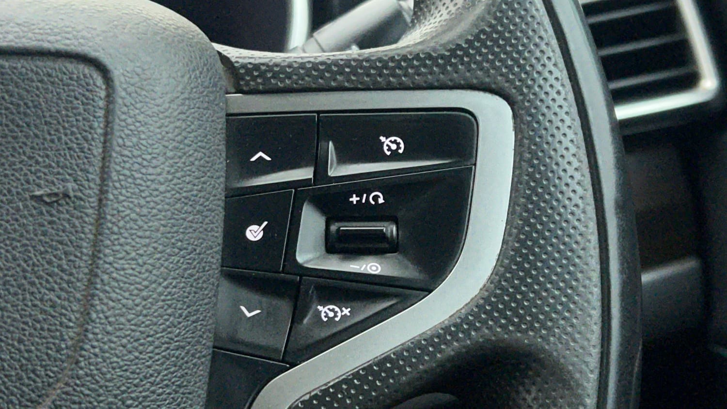 Used 2021 Tata Harrier XZA Plus Diesel Automatic top_features Cruise control