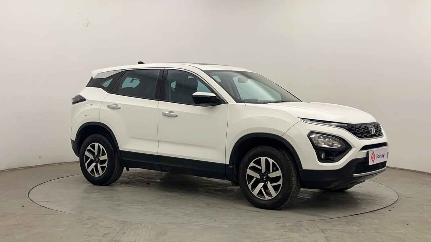 Used 2021 Tata Harrier XZA Plus Diesel Automatic exterior RIGHT FRONT CORNER VIEW