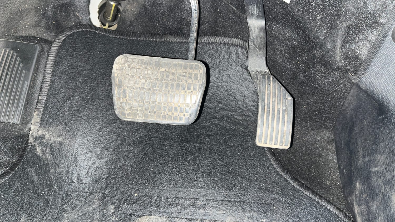 Used 2022 Tata Nexon XZA Plus (O) Dual Tone Petrol Automatic interior PEDALS VIEW