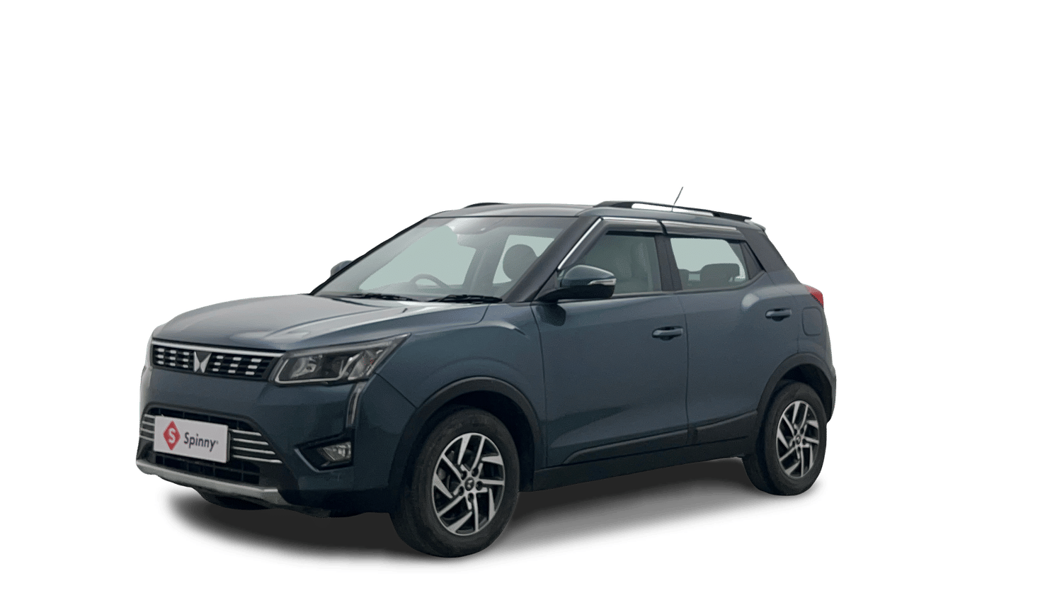 Used 2024 Mahindra XUV 300 W8 (O) 1.2 Petrol AMT Petrol Automatic Image