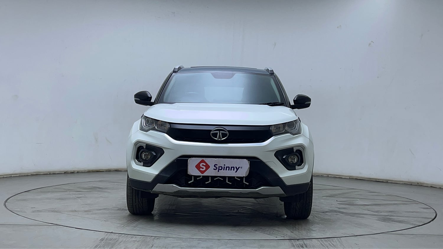 Used 2022 Tata Nexon XZA Plus (O) Dual Tone Petrol Automatic exterior FRONT VIEW